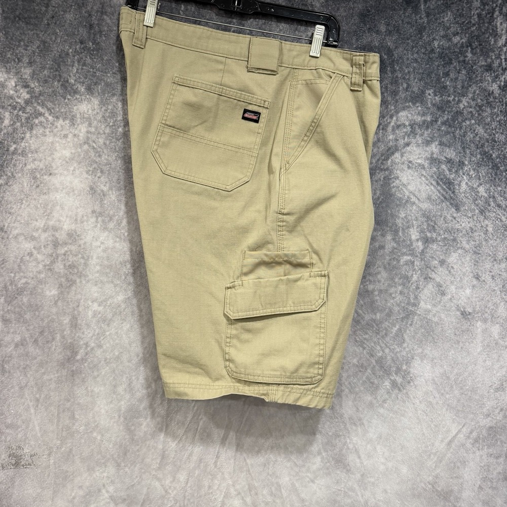 Dickies Men’s Cargo Shorts Khaki Tan Utility Workwear Carpenter Style 42